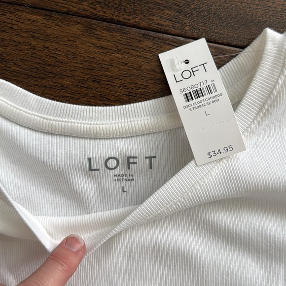 NWT LOFT Women's White Ribbed Crew Neck Longer Sleeved Tee - Size L - Picture 4 of 8